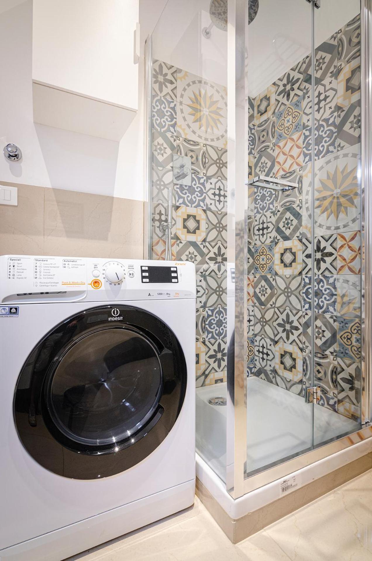 Ugo Bassi Lux Apartment Μπολόνια Εξωτερικό φωτογραφία