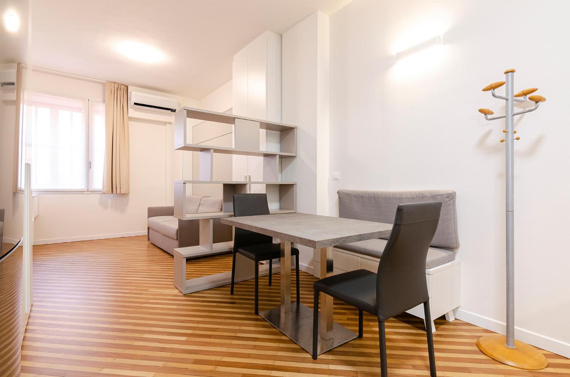 Ugo Bassi Lux Apartment Μπολόνια Εξωτερικό φωτογραφία